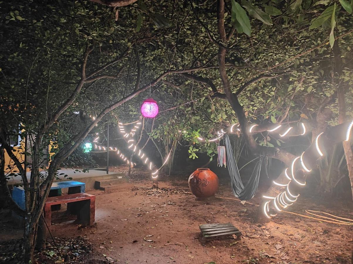 הוסטל אורוויל Travellers Tribe By Livelehood Habitat מראה חיצוני תמונה
